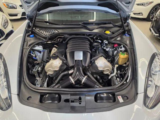 2015 Porsche Panamera 4