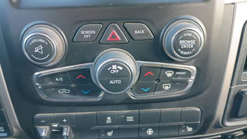 2017 Ram 1500 SLT