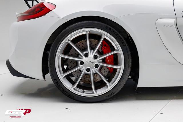 2016 Porsche Cayman GT4