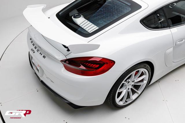 2016 Porsche Cayman GT4