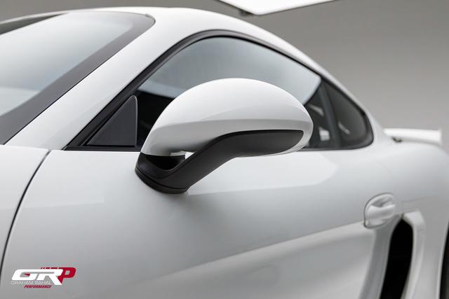 2016 Porsche Cayman GT4