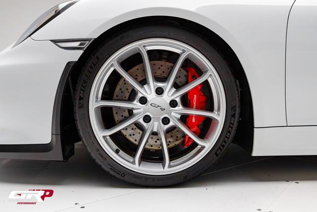 2016 Porsche Cayman GT4