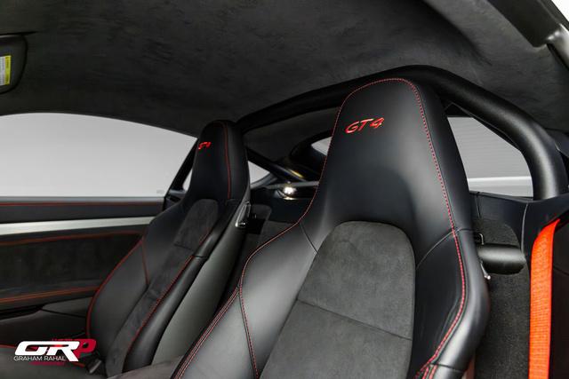 2016 Porsche Cayman GT4