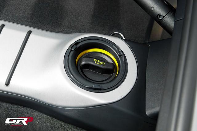 2016 Porsche Cayman GT4