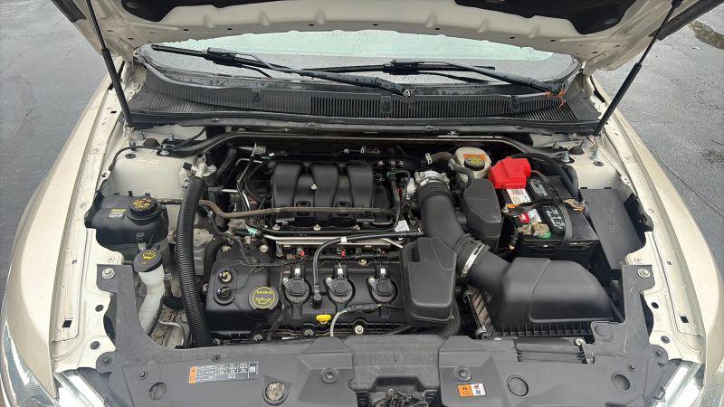 2017 Ford Taurus SE