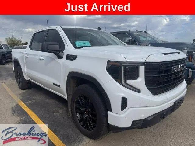 2025 GMC Sierra 1500 4WD Crew Cab Short Box Elevation with 3SB for sale in Brookings, SD