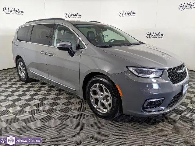 2023 Chrysler Pacifica Limited for sale in Abilene, KS