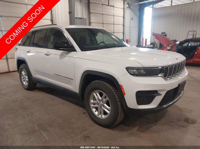 2023 Jeep Grand Cherokee Laredo 4x4 for sale in Leavenworth, KS