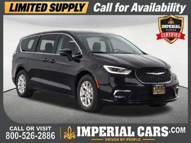 2026 Chrysler Pacifica Select for sale in Mendon, MA