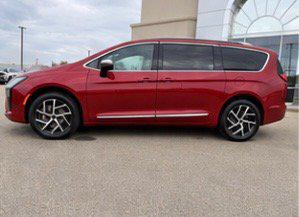 2027 Chrysler Pacifica Pinnacle