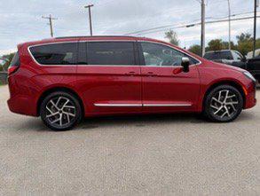 2027 Chrysler Pacifica Pinnacle