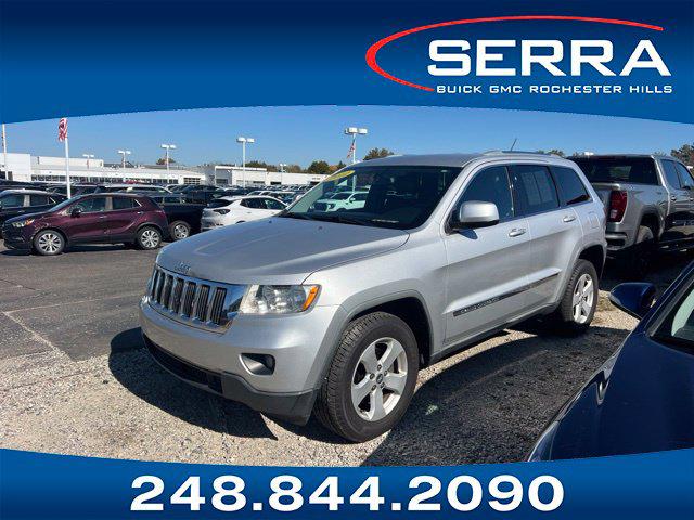 Bright Silver Metallic Clearcoat 2012 Jeep Grand Cherokee SUV / Crossover Four-Wheel Drive Automatic