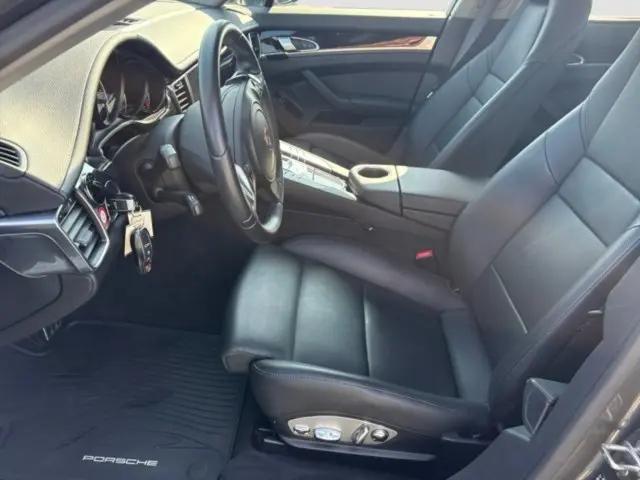 2013 Porsche Panamera 4