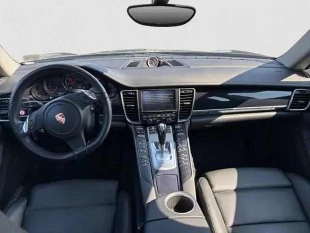 2013 Porsche Panamera 4