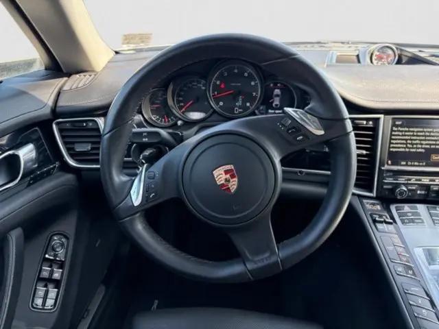 2013 Porsche Panamera 4