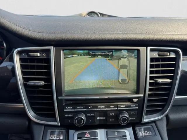2013 Porsche Panamera 4