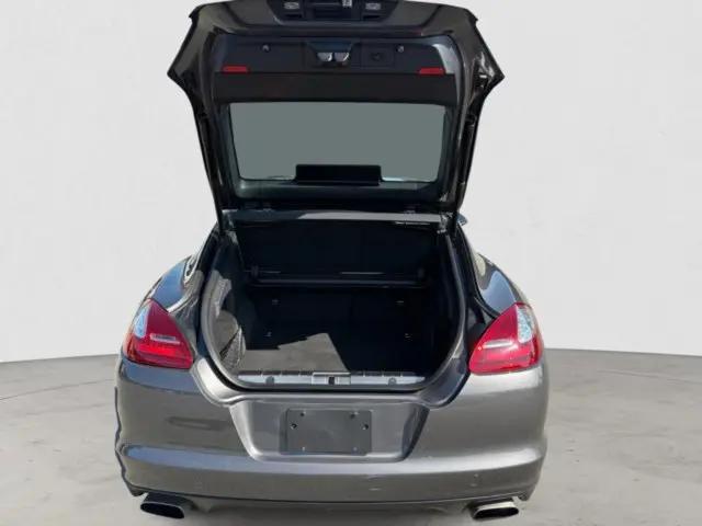 2013 Porsche Panamera 4