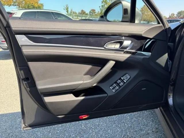 2013 Porsche Panamera 4