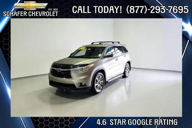 2016 Toyota Highlander XLE V6 for sale in Pinconning, MI