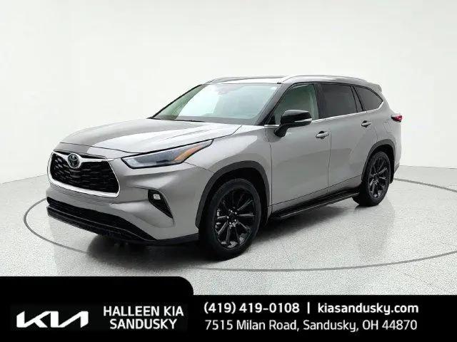 2025 Toyota Highlander XLE for sale near Sandusky, OH