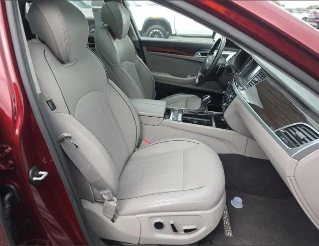 2016 Hyundai Genesis 3.8