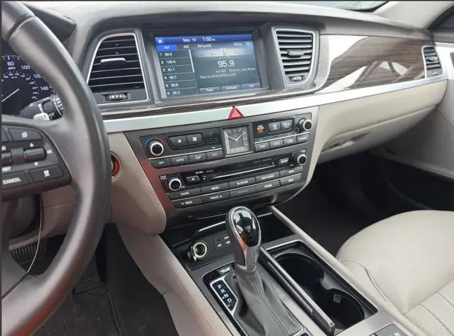 2016 Hyundai Genesis 3.8