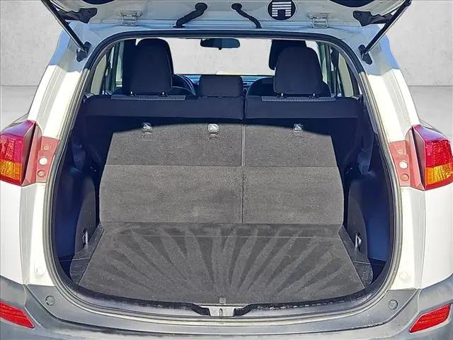 2013 Toyota RAV4 LE