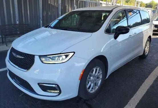 2026 Chrysler Pacifica Select for sale in Cuyahoga Falls, OH
