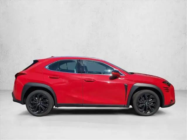2025 Lexus 300 UX 300h