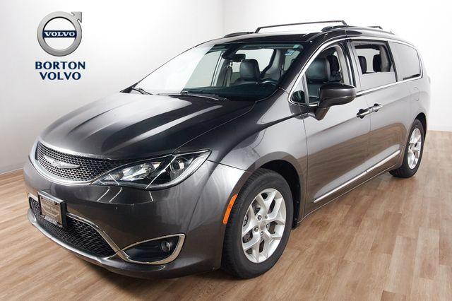 2018 Chrysler Pacifica Touring L Plus for sale in Golden Valley, MN