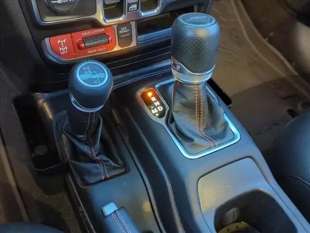 2022 Jeep Gladiator Sport