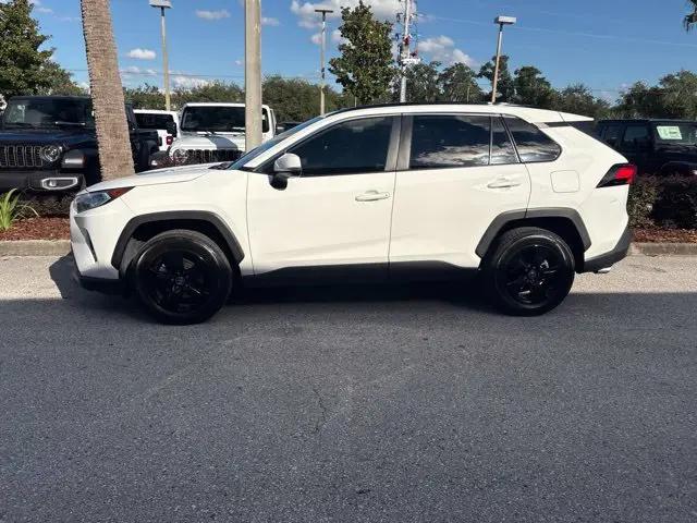 2019 Toyota RAV4 XLE for sale in Lutz, FL