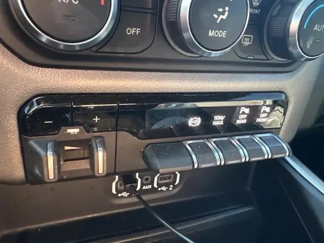 2021 Ram 3500 Big Horn Crew Cab 4x4 8 Box