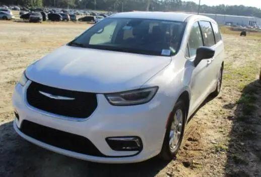 2024 Chrysler Pacifica Touring L for sale in Cuyahoga Falls, OH