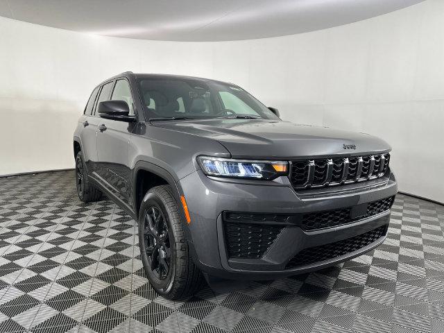 2026 Jeep Grand Cherokee GRAND CHEROKEE LAREDO ALTITUDE 4X4 2026 Jeep Grand Cherokee GRAND CHEROKEE LAREDO ALTITUDE 4X4