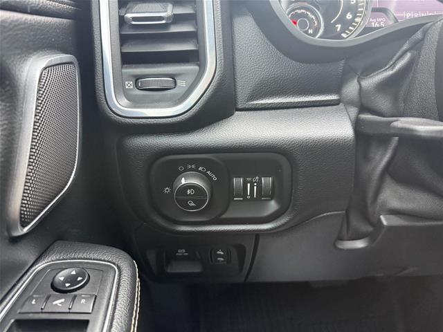 2019 Ram 1500 Laramie Crew Cab 4x4 57 Box