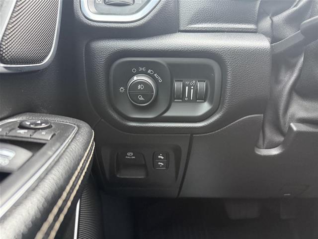 2019 Ram 1500 Laramie Crew Cab 4x4 57 Box