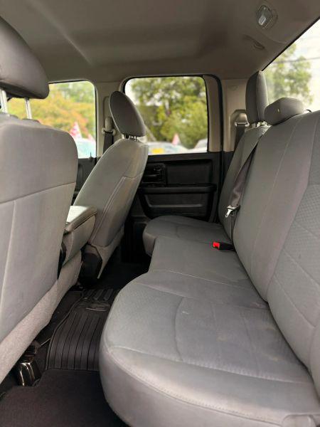 2018 Ram 1500 Express Quad Cab 4x4 64 Box
