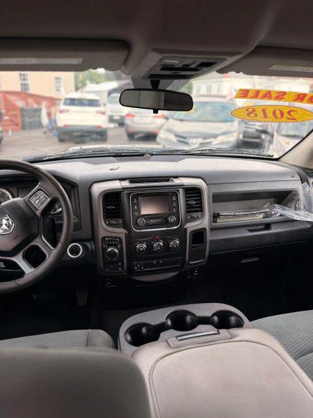 2018 Ram 1500 Express Quad Cab 4x4 64 Box