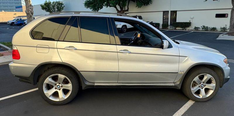 2005 BMW X5 4.4i