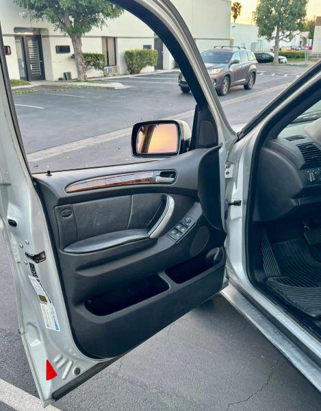 2005 BMW X5 4.4i