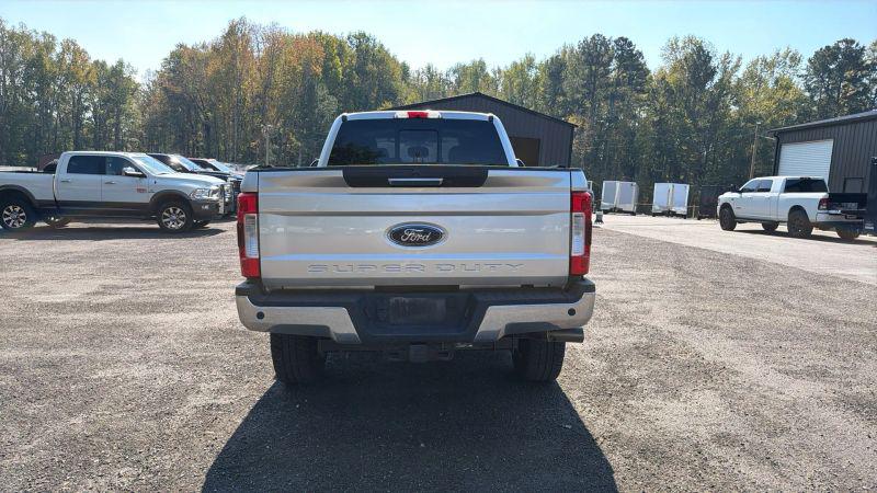 2019 Ford F-350 LARIAT