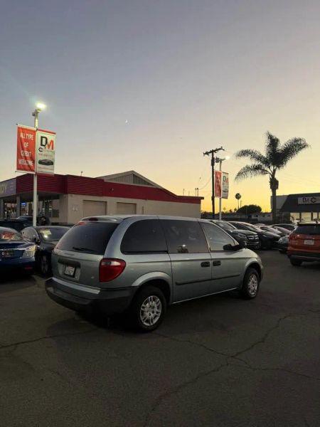2006 Dodge Caravan SE
