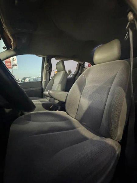 2006 Dodge Caravan SE