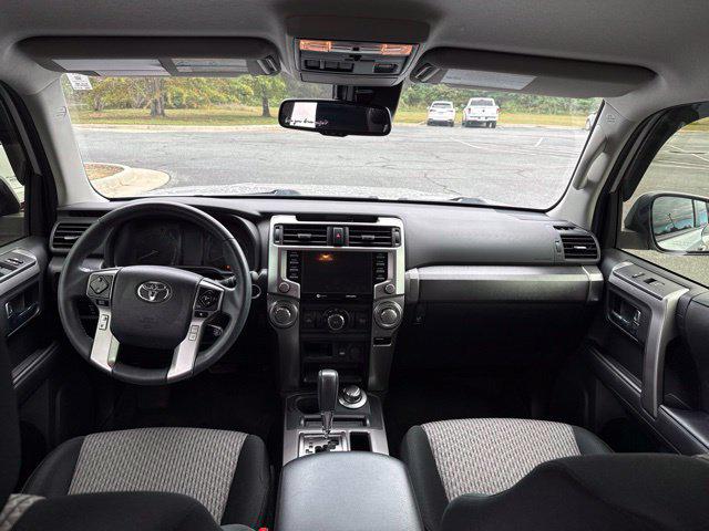 2022 Toyota 4Runner SR5 2022 Toyota 4Runner SR5