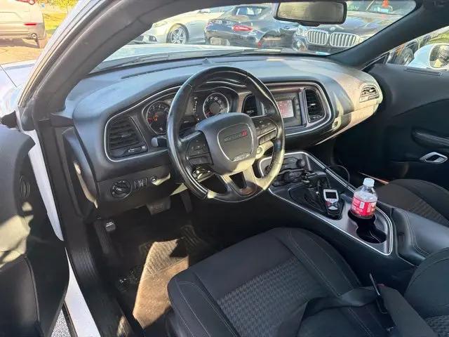 2016 Dodge Challenger SXT