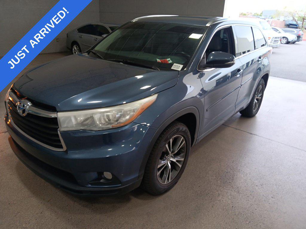 2016 Toyota Highlander