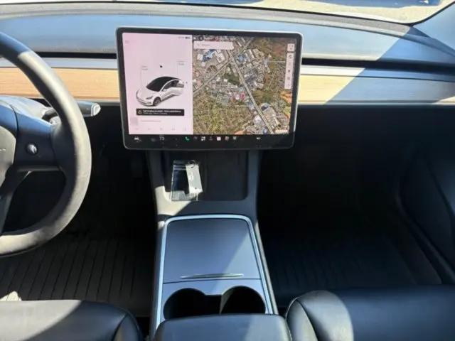 2022 Tesla Model 3 Long Range Dual Motor All-Wheel Drive