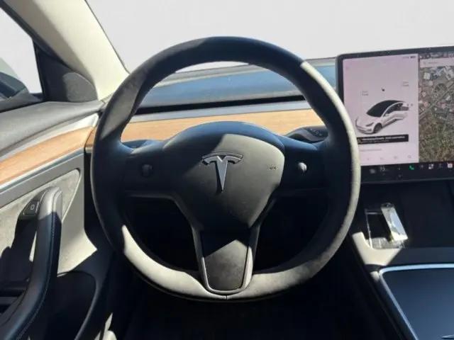 2022 Tesla Model 3 Long Range Dual Motor All-Wheel Drive