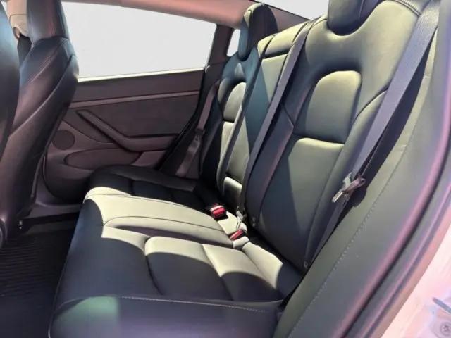 2022 Tesla Model 3 Long Range Dual Motor All-Wheel Drive